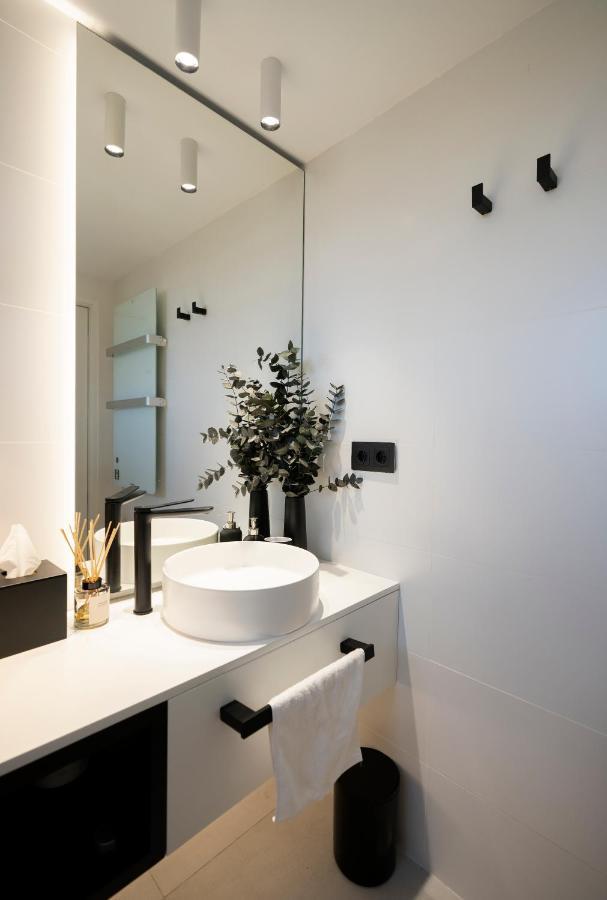 Aloha Apartamentos - Primera Linea De Playa - Vista Al Mar 贝纳尔马德纳 外观 照片