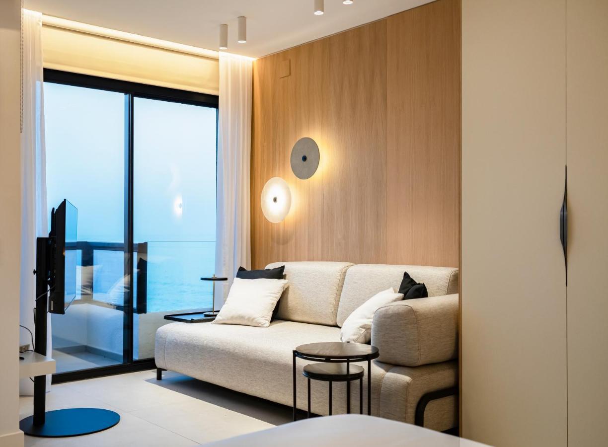 Aloha Apartamentos - Primera Linea De Playa - Vista Al Mar 贝纳尔马德纳 外观 照片